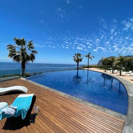 All Warmth - Madeira Palace Funchal (Madeira)
